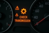 Đèn báo lỗi hộp số: Nguyên nhân, Cách xử lý & Chi phí sửa chữa