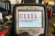 Mã lỗi C1111 là gì? Vì sao dễ bị kết luận nhầm hỏng cụm ABS