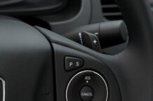 Số S trên xe ô tô là gì? Cách sử dụng và cảnh báo cần biết