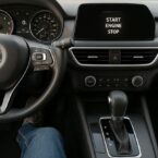 Cách khởi động xe số tự động đúng chuẩn